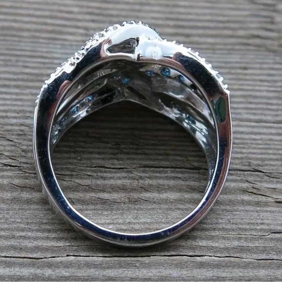 Infinity design blue ring - Picture 3 of 4